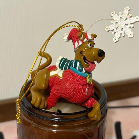 Scooby Ornament - Picture 1 of 2